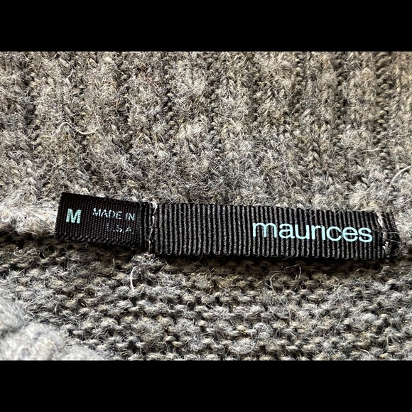 ⛄️Maurices grey cowl neck fuzzy sweater size M - Picture 4 of 5